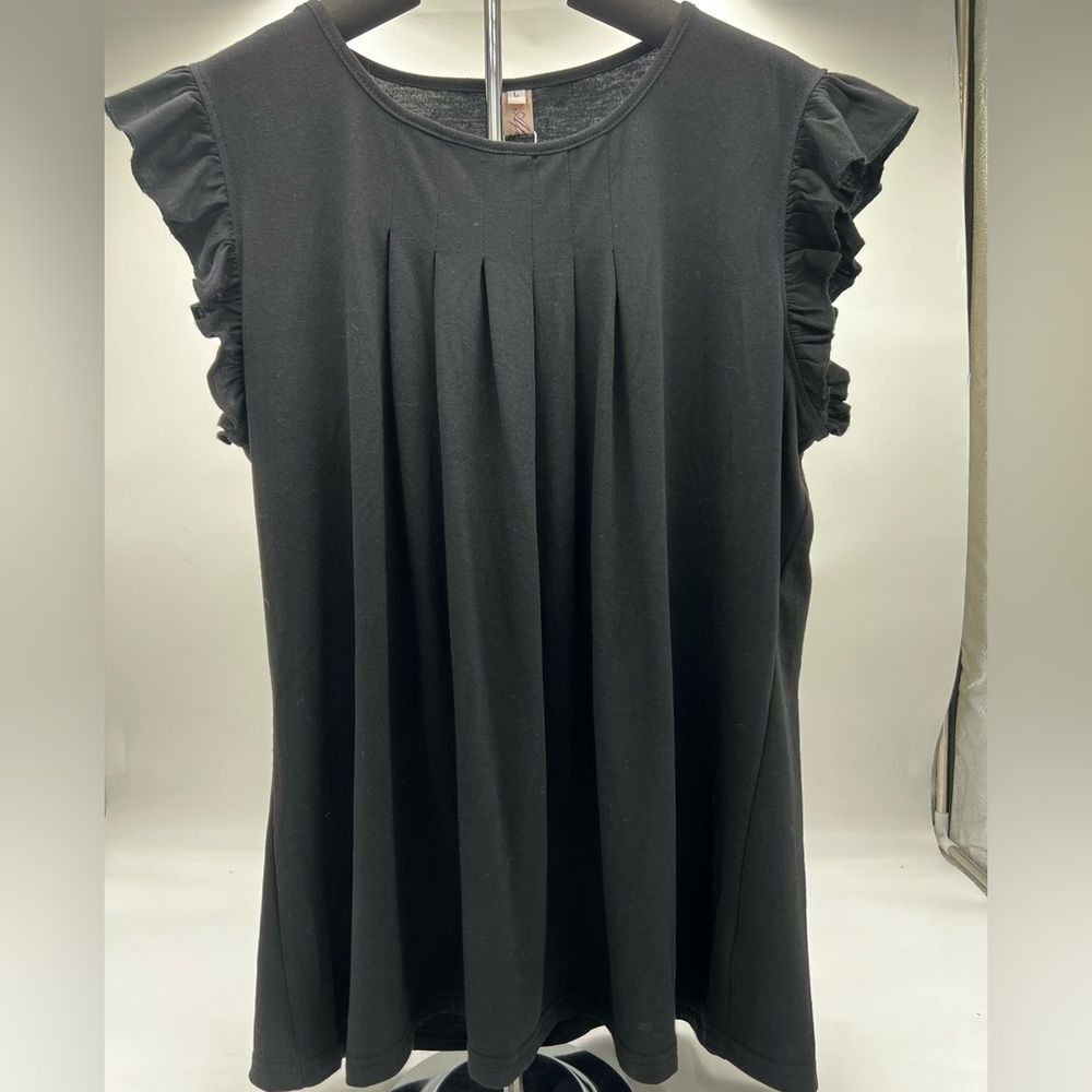 Afifei Black Pleated Ruffle Cap Sleeve Top Women Large NWT Solid Jersey Knit